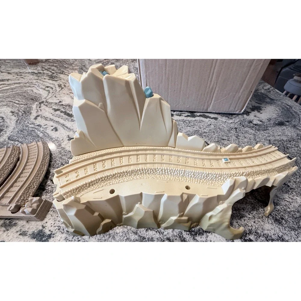 Tomy HiT Toy Company TrackMaster Train Track Lot Mountain Quarry Bridge 2006